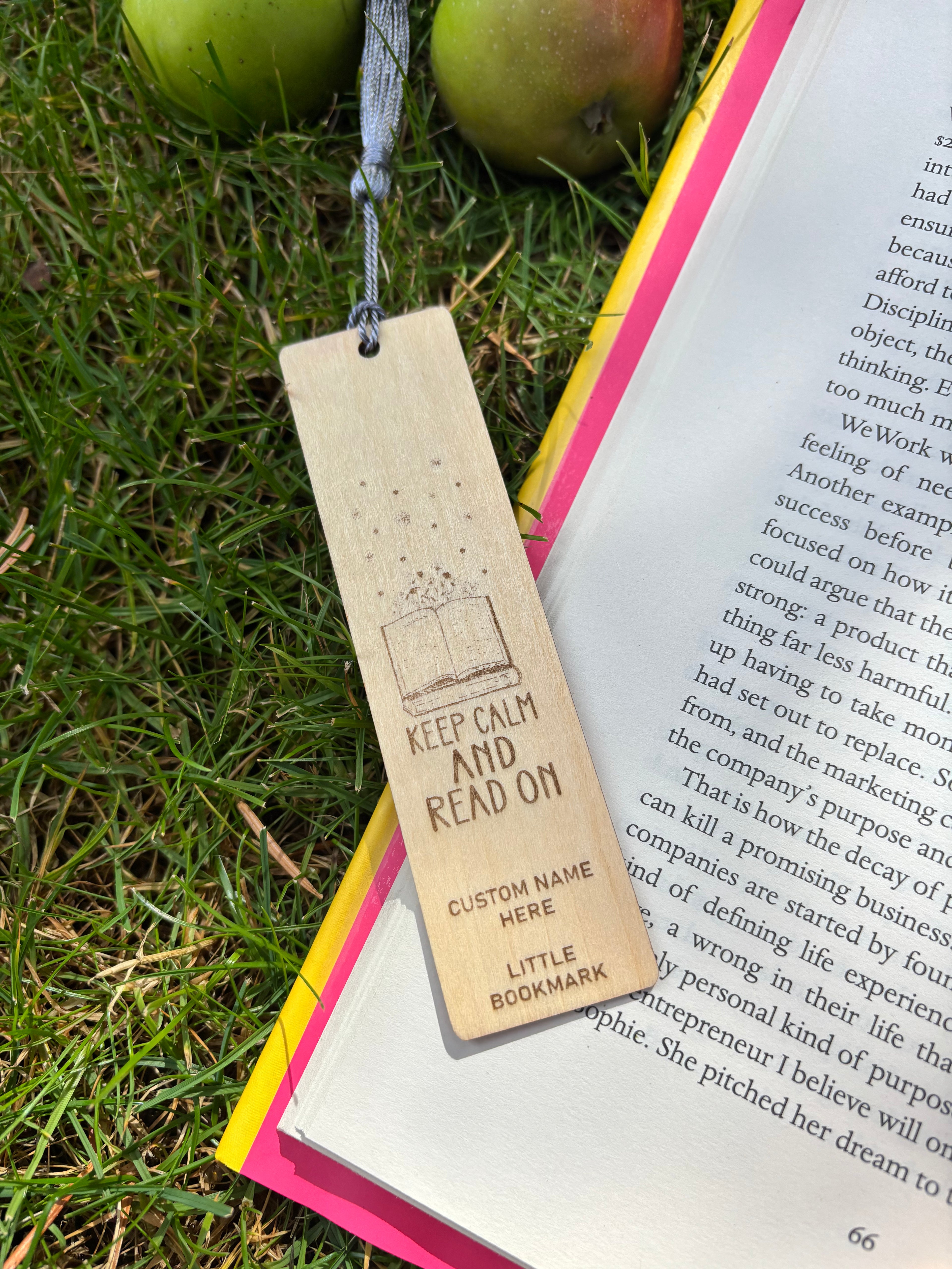 Custom Wooden Bookmark – “Keep Calm and Read On”