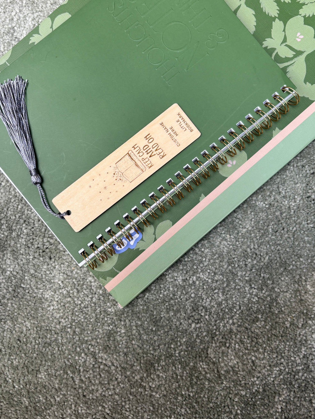 Custom Wooden Bookmark – “Keep Calm and Read On”